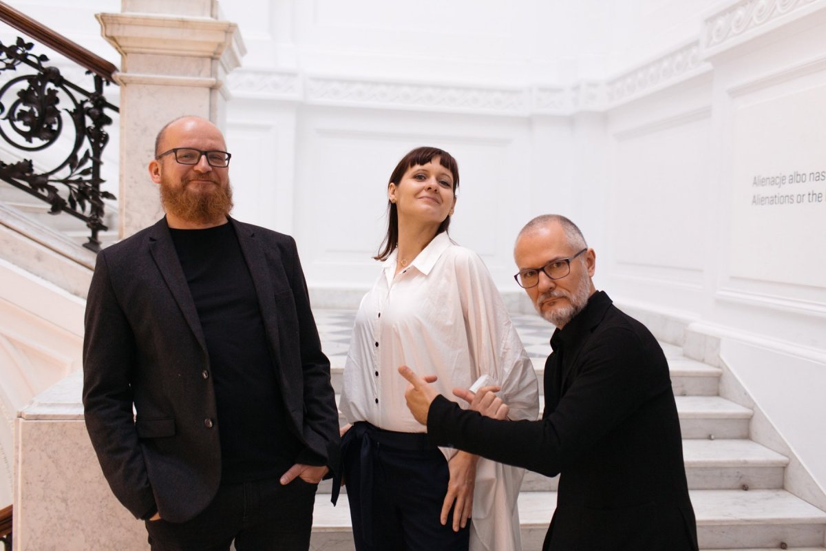 Łukasz Dziedzic, Joanna Rzepka-Dziedzic and Wojtek Kucharczyk, i.e. the Szara Gallery, which we awarded the Special Prize during the Warsaw Gallery Weekend 2019