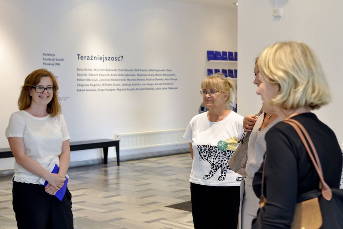 Agnieszka Dela-Kropiowska, curator of the exhibition of the Foundation collection "Present?", Anna Potocka, director of the Contemporary Art Gallery in Opole, Justyna Kesler, member of the Foundation Council