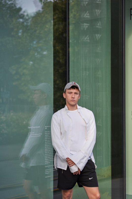 Dawid Dzwonkowski, Montaż instalacji fot. Joanna Wierzbicka