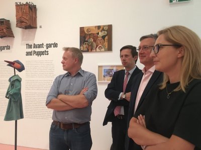 Michał Bolesławski, Przewodniczący Rady Fundacji, Michał Mysłowski, prawnik Fundacji, Tomasz Mazurkiewicz, członek Rady Fundacji i Joanna Dymna-Oszek, członkini zarządu Fundacji podczas wizyty w Zachęcie