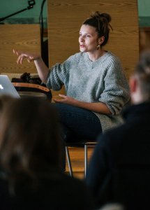 Magdalena Kobus podczas wykładu A-Z 2019